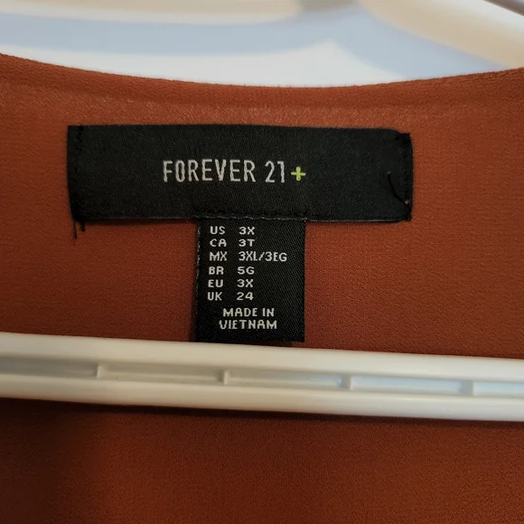 Forever 21 blouse - Picture 2 of 2
